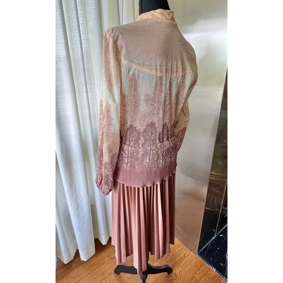 Vintage 80s dress, taupe, dusty mauve, beige nature pattern, pleated skirt - Picture 3 of 8
